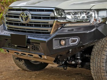 Parachoques frontal con base de cabestrante y faros integrados Toyota Land Cruiser J200 (2018-2020)