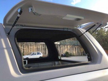 Hard Top Nissan Navara D23 NP300 Techo Alto con ventanas abatibles