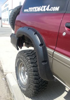 Aletines Snake tipo Bushwacker para Nissan Patrol GR Y61