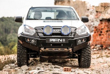 Paragolpe delantero c/base c/faros integrados Isuzu D-Max 2018